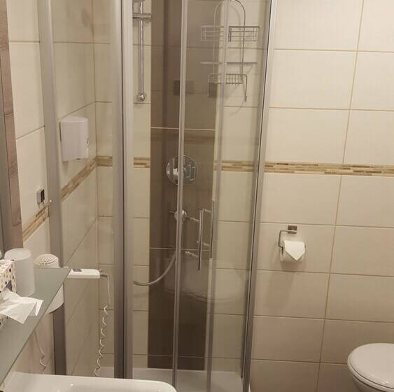 Номер Стандарт, Landgasthof Baumhof Tenne