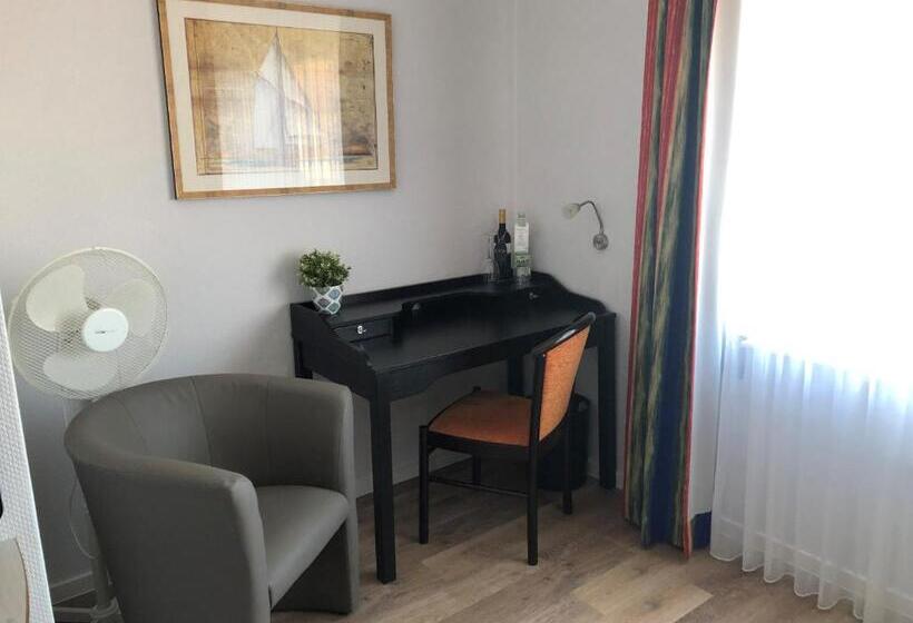 Номер Стандарт Индивидуальный, Marc5 Hotel Cadenberge