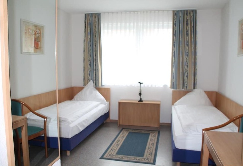 Номер Стандарт, Riesenjunior Hanau By Trip Inn