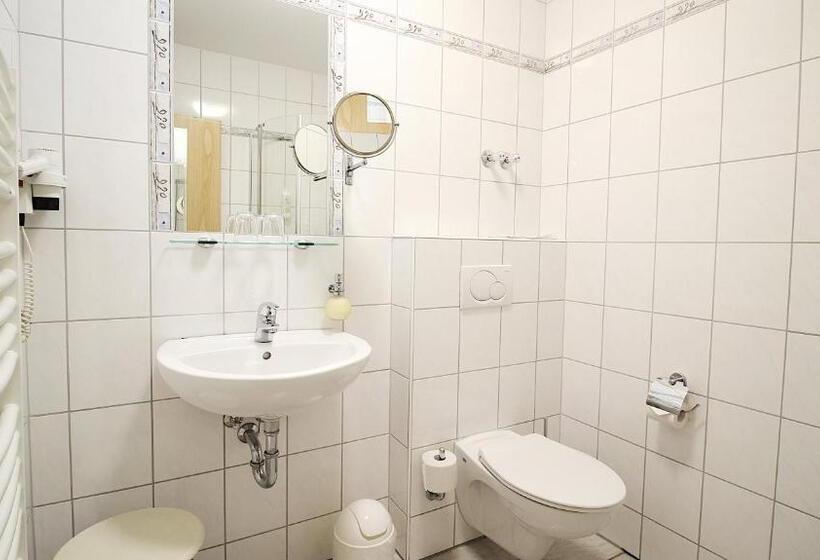 Номер Стандарт с Балконом, Aparthotel Alte Schmiede Dettelbach