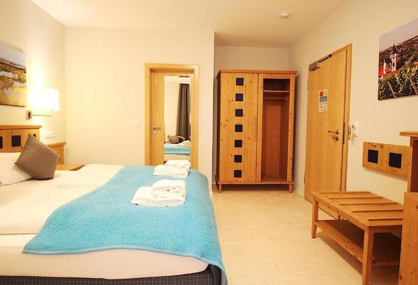 Номер Стандарт с Балконом, Aparthotel Alte Schmiede Dettelbach