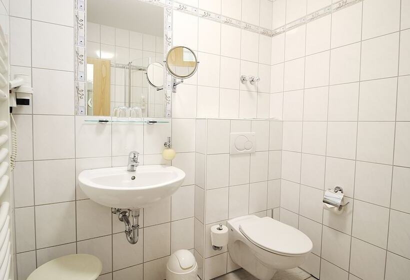 Номер Стандарт с Балконом, Aparthotel Alte Schmiede Dettelbach