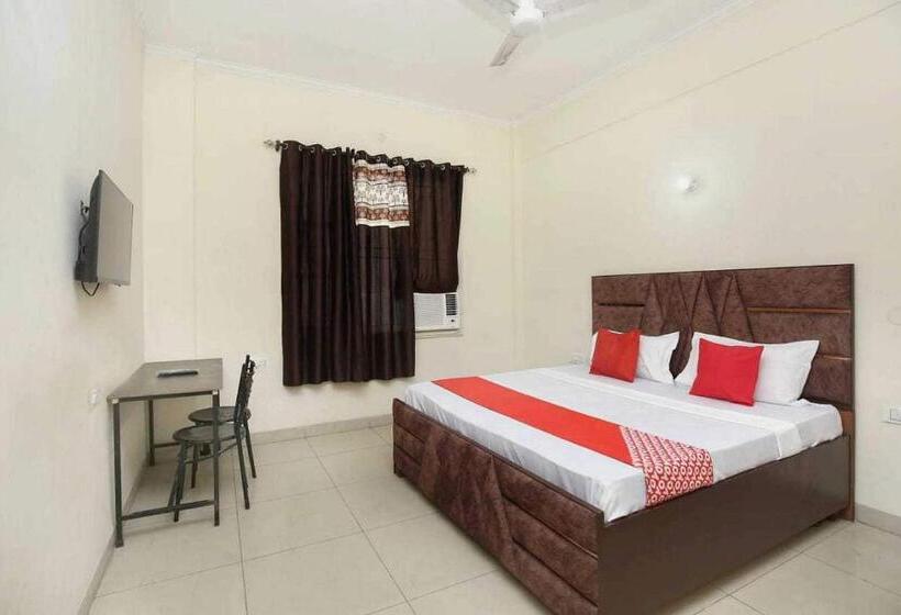 トリプルクラシックルーム, Golden Crown