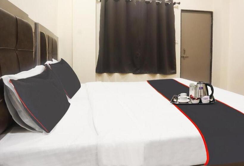 Quarto Triplo Clássico, Fabhotel The Villa Ii