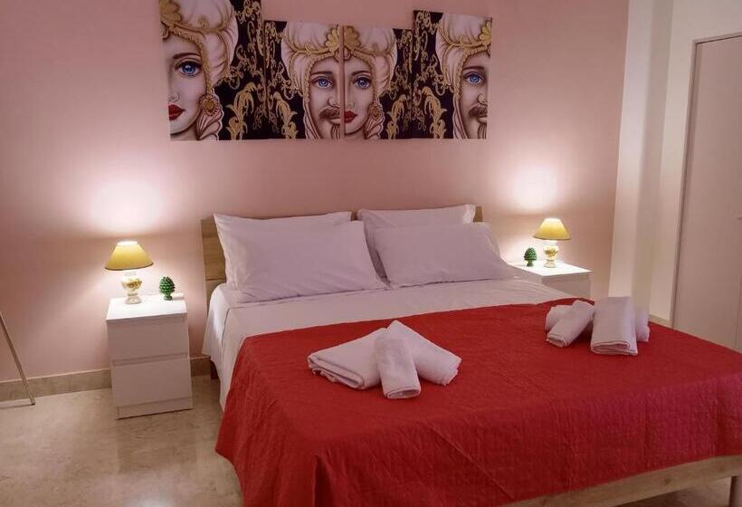 اتاق استاندارد, La Valigia Sul Letto