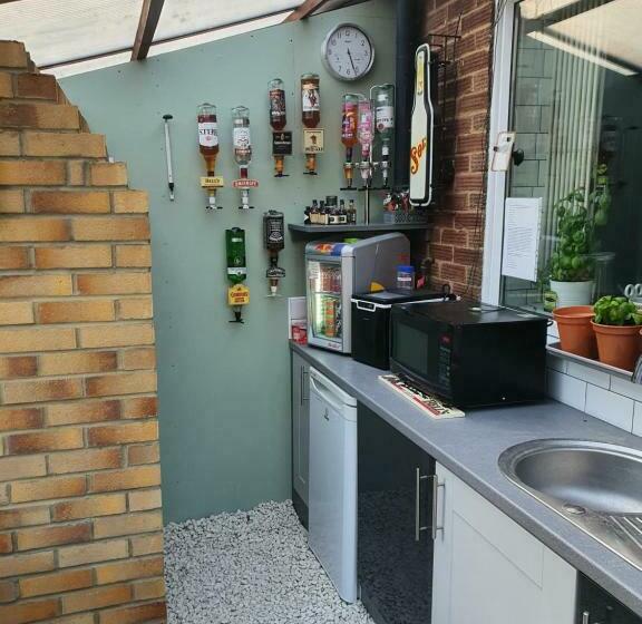 اتاق استاندارد, Sally S Bed And Breakfast