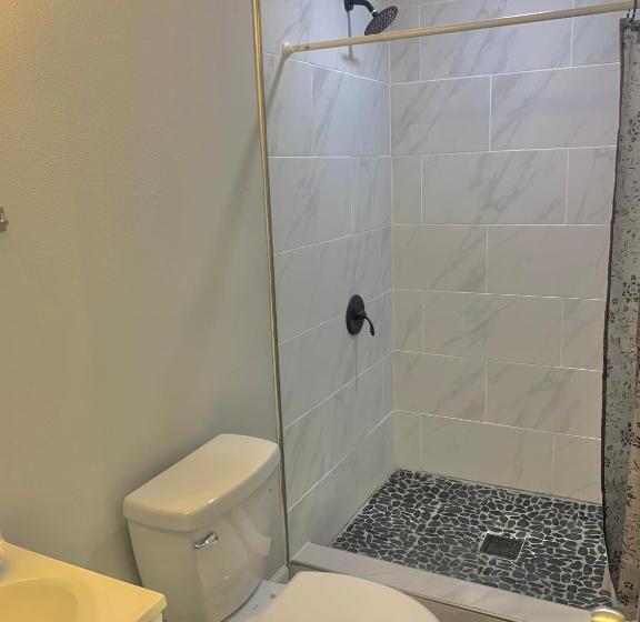 スタンダード４人部屋, Stop Inn Stay Hostel