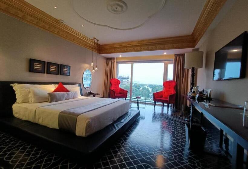 Номер Deluxe, Boulevard By Design Hotel Chennai