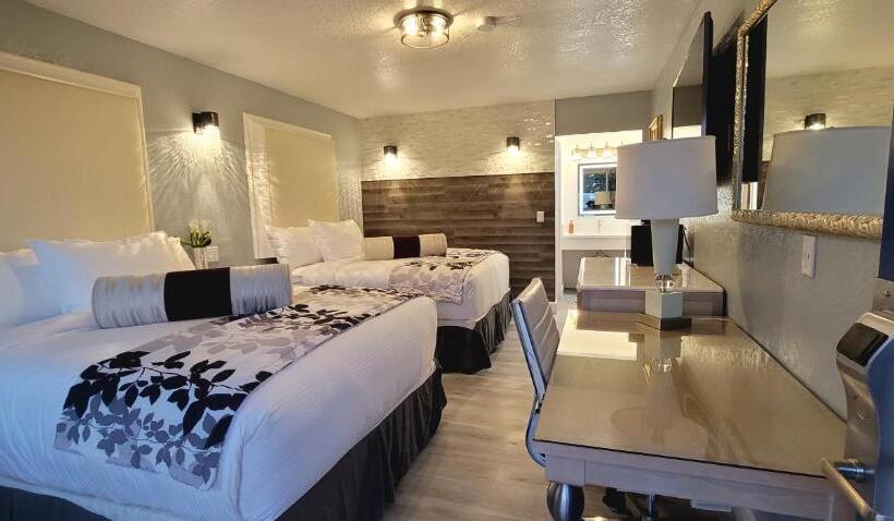 Номер Deluxe, Dragonfly Inn & Suites