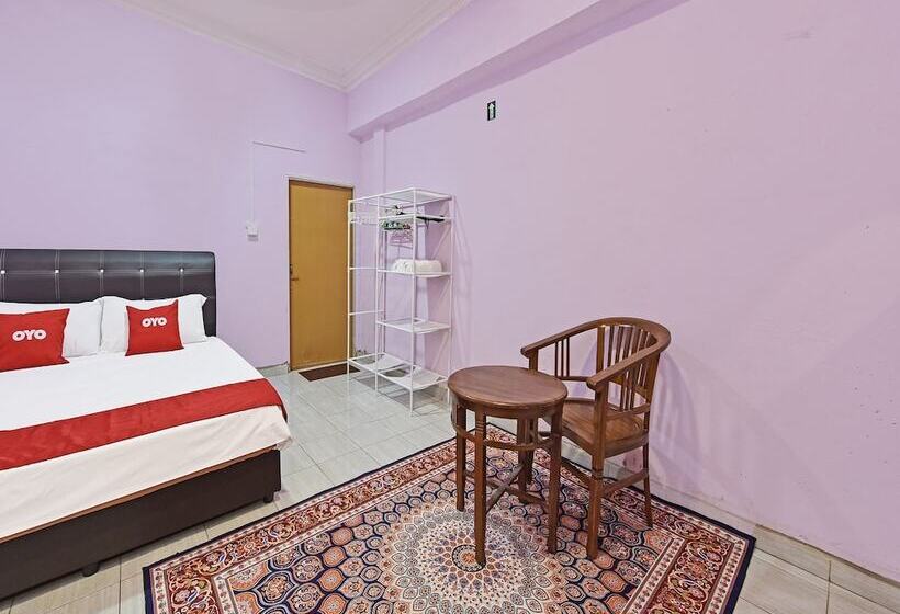 Номер Deluxe, Oyo 90551 Zn Mix Homestay & Roomstay