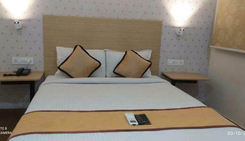 豪华房间, Grace Residency   Chennai Airport