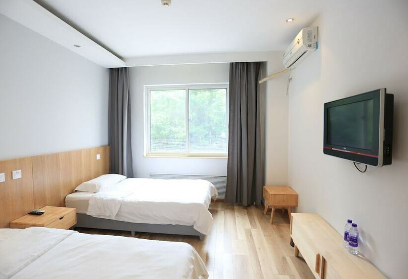اتاق کلاس بیزنس, Lab Hostel