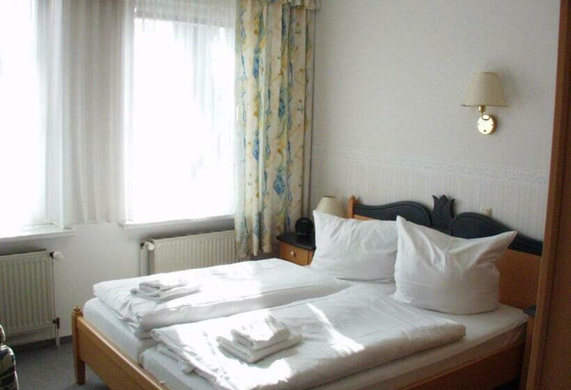 غرفة قياسية ثلاثية, Restaurant Und Pension Zur Nassen Ecke