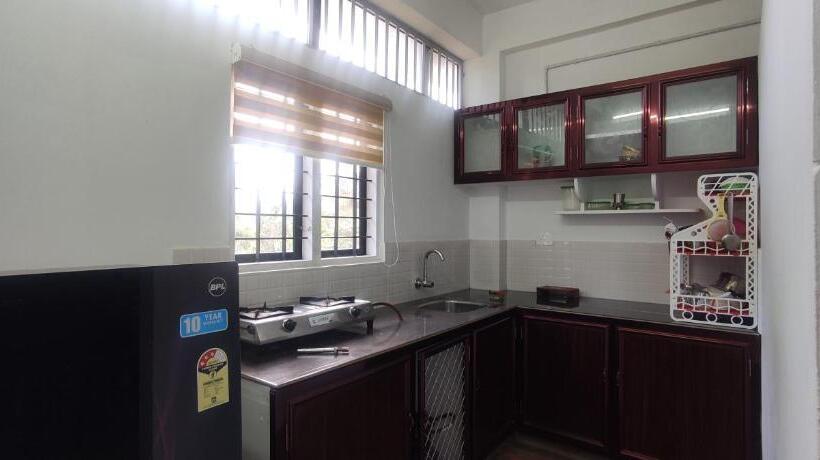 Четырехместный Номер Стандарт, Norwegian Homes Guest House  Munnar