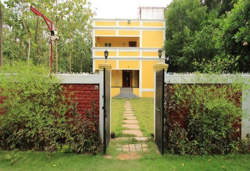 Вилла с 1 спальней и бассейном, Orange Orchid 6bhk Private Pool Villa