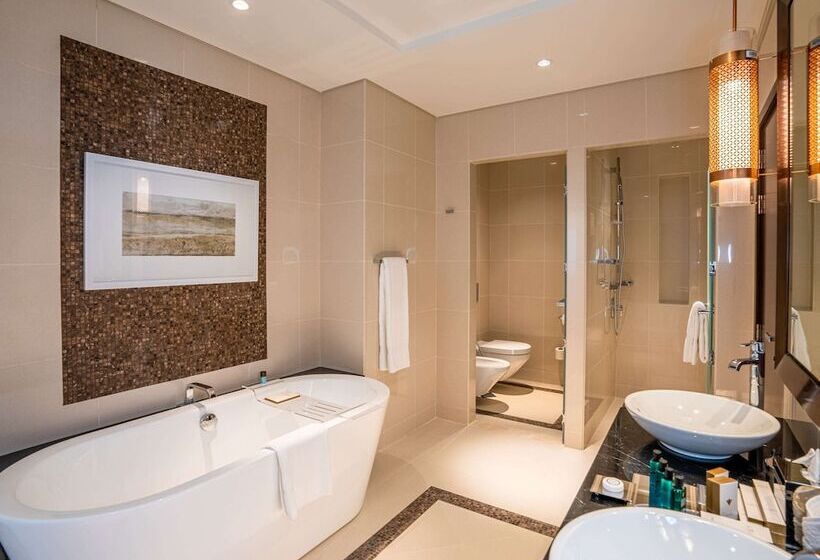 Люкс Сеньор, Rixos Marina Abu Dhabi