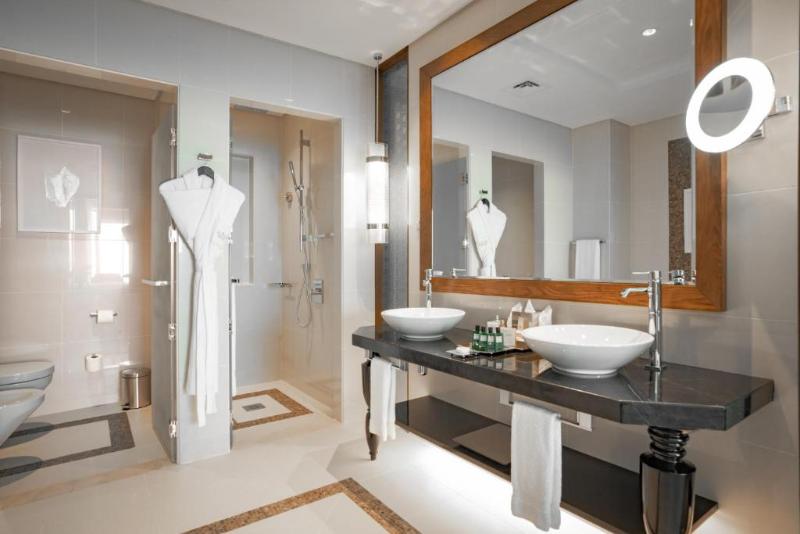 Номер Deluxe с Видом, Rixos Marina Abu Dhabi