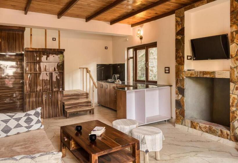 Вилла 2 Спальни, The Frostwood Resort