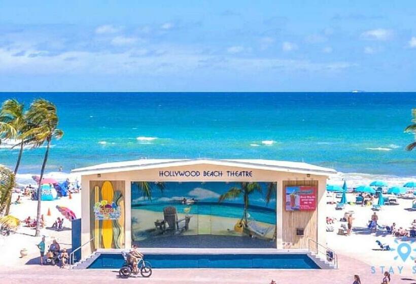 منزل غرفة نوم واحدة, Rooftop Pool   Hot Tub   Hollywood Beach Broad   Walk