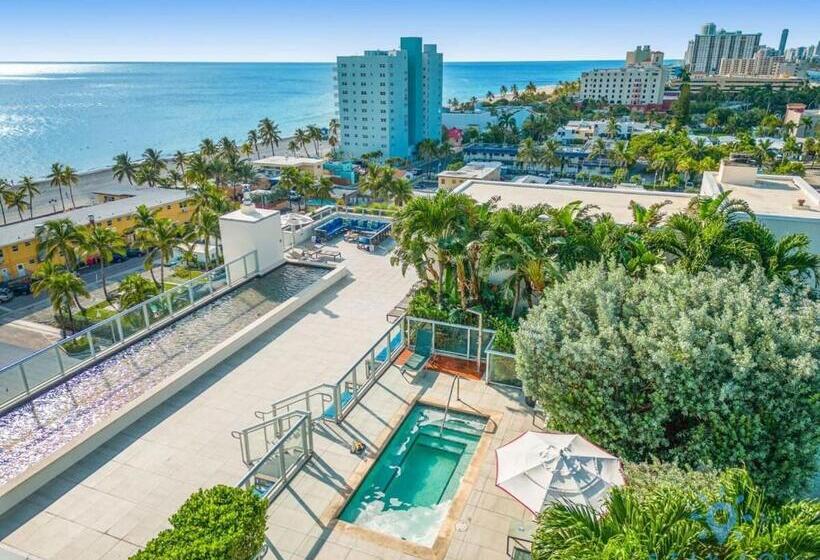 منزل غرفة نوم واحدة, Rooftop Pool   Hot Tub   Hollywood Beach Broad   Walk