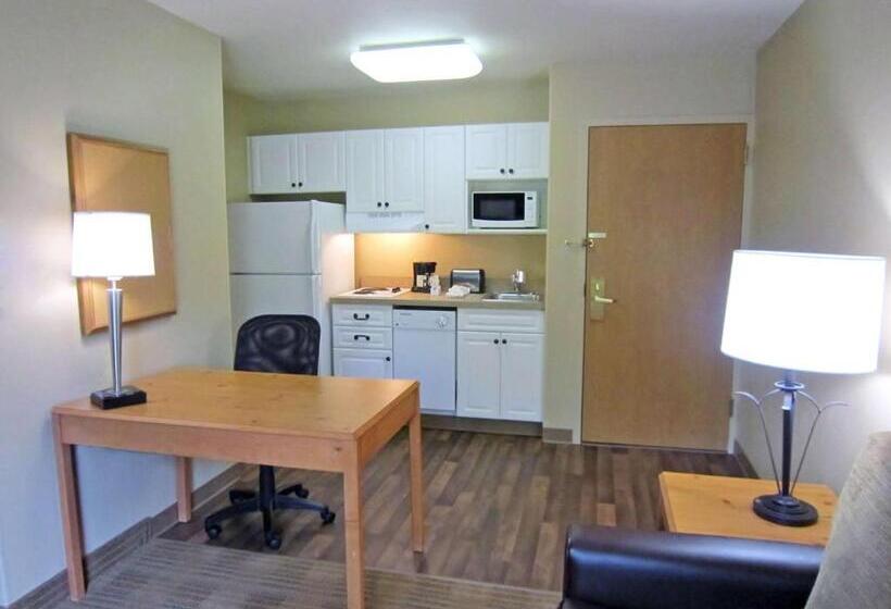 Студия Deluxe, Extended Stay America Suites  Boston  Westborough  Computer Dr