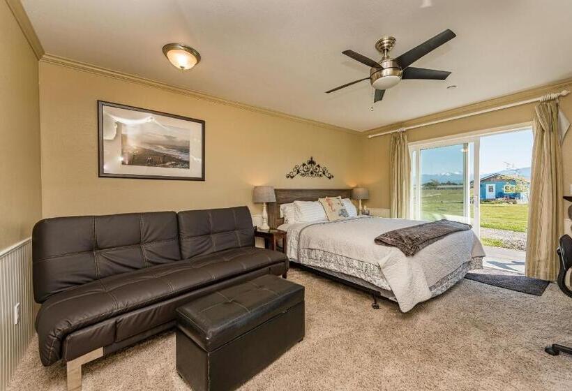 스탠다드 룸 킹사이즈 침대, Juan De Fuca Cottages