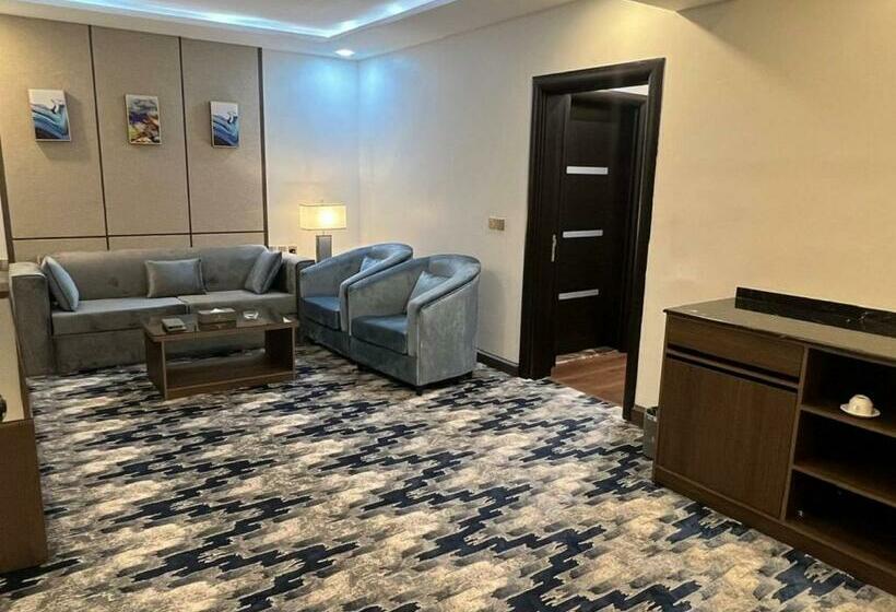 سوییت جونیور, فندق امان أبها