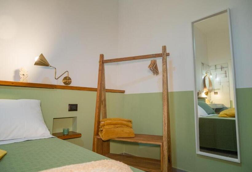 اتاق لوکس با بالکن, Maga Mirò   Guest House