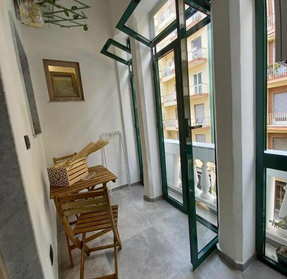 اتاق لوکس با بالکن, Maga Mirò   Guest House