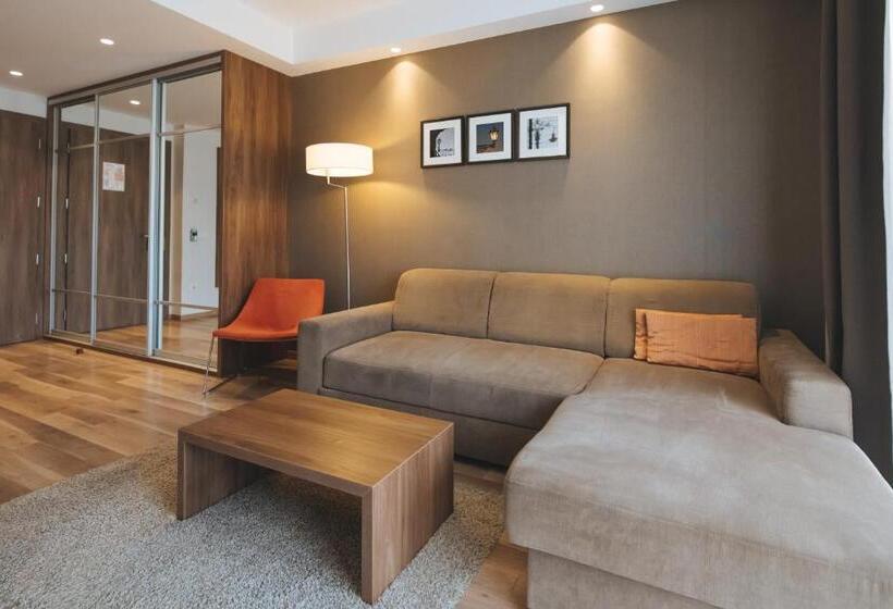 Номер Премиум, Imola Hotel Platán