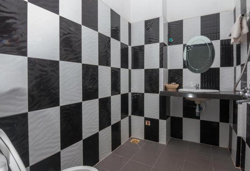 اتاق استاندارد سه نفره, Bou Savy Guesthouse