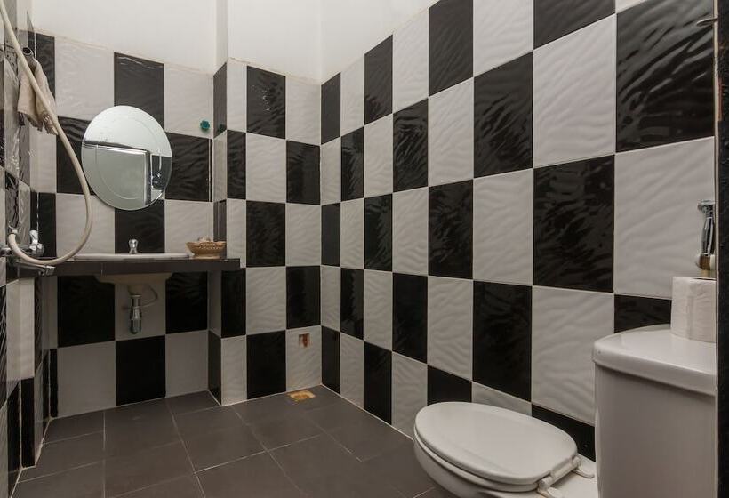 اتاق خانوادگی, Bou Savy Guesthouse