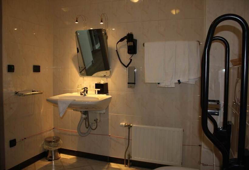 장애인을 위한 수피리어 룸, Van Der Valk Hotel Groningen Westerbroek