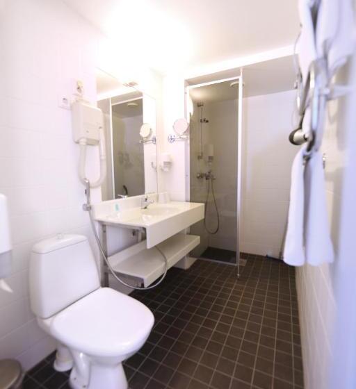 اتاق استاندارد با بالکن, Finlandia Hotel Airport Oulu