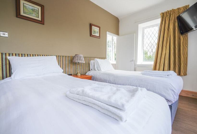 Quarto Triplo Estandar, Millstone Country Inn