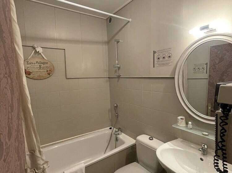 Индивидуальный Номер Классика, The Originals Boutique, Hôtel De La Balance, Montbéliard