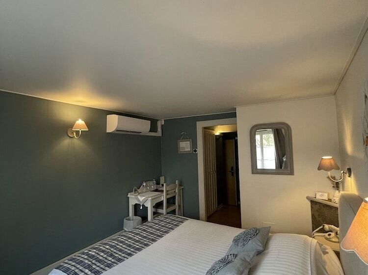 Номер Комфорт, The Originals Boutique, Hôtel De La Balance, Montbéliard