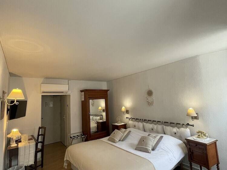 Номер Superior, The Originals Boutique, Hôtel De La Balance, Montbéliard