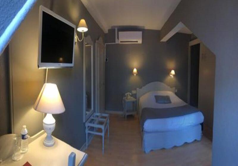 Номер Стандарт, The Originals Boutique, Hôtel De La Balance, Montbéliard
