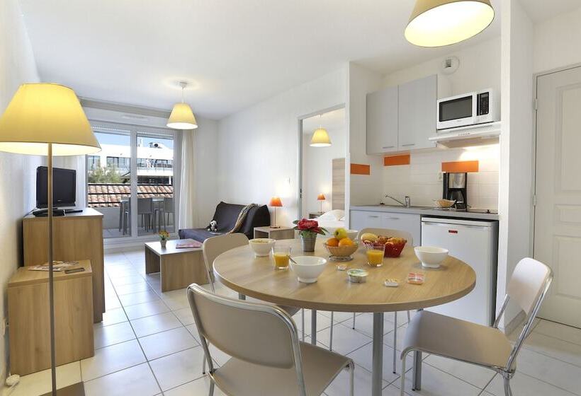 Апартаменты 1 Спальня Вид на Бассейн, Vacanceole  Residence Cap Camargue
