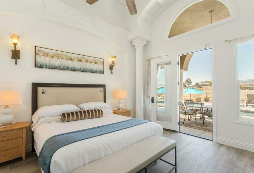 Люкс Кровать Кинг, Gaia Inn & Spa  Adult Only  Temecula Wine Country