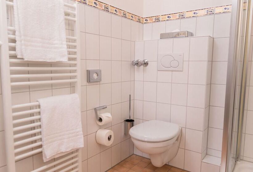 غرفة ديلوكس مزودة بشرفة, Das Frühstückshotel Büsum