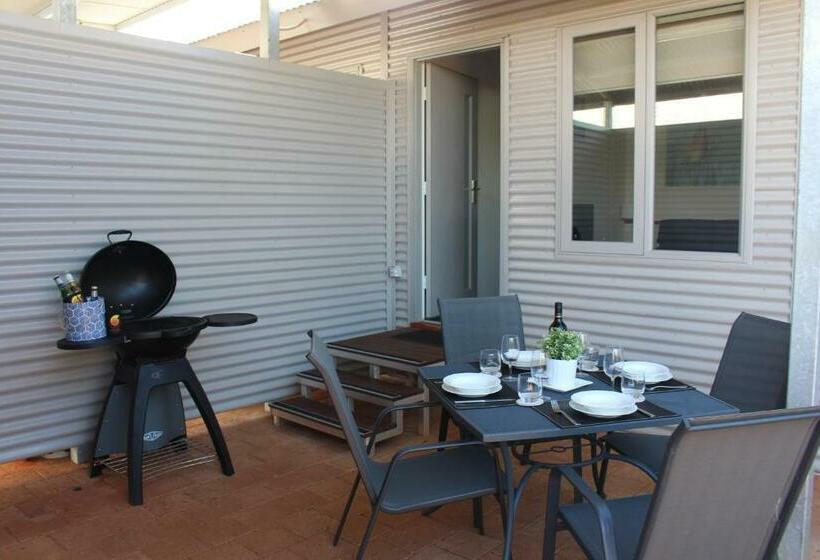 Апартаменты 2 Спальни, Exmouth Escape Resort