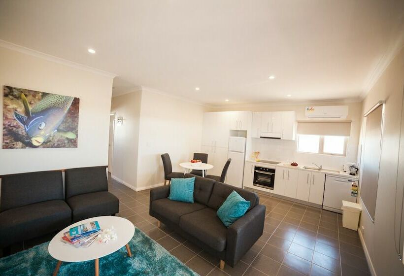Апартаменты 2 Спальни, Exmouth Escape Resort