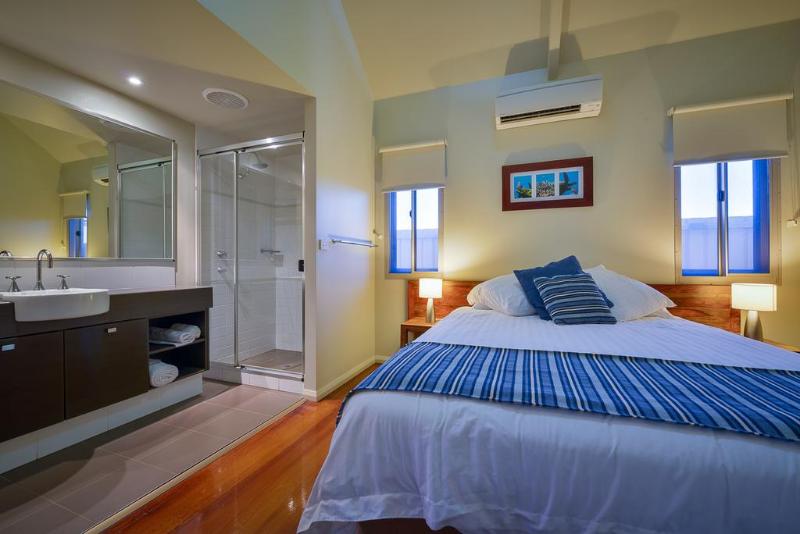 Вилла Deluxe 3 Спальни, Exmouth Escape Resort