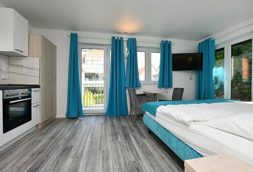 Estúdio Estandar com Sacada, City Hotel Zuffenhausen