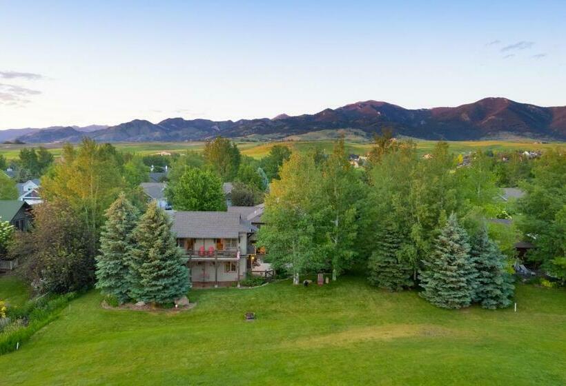 Люкс Повышенной Комфортности, Adventures From Bozeman S Perfect Location
