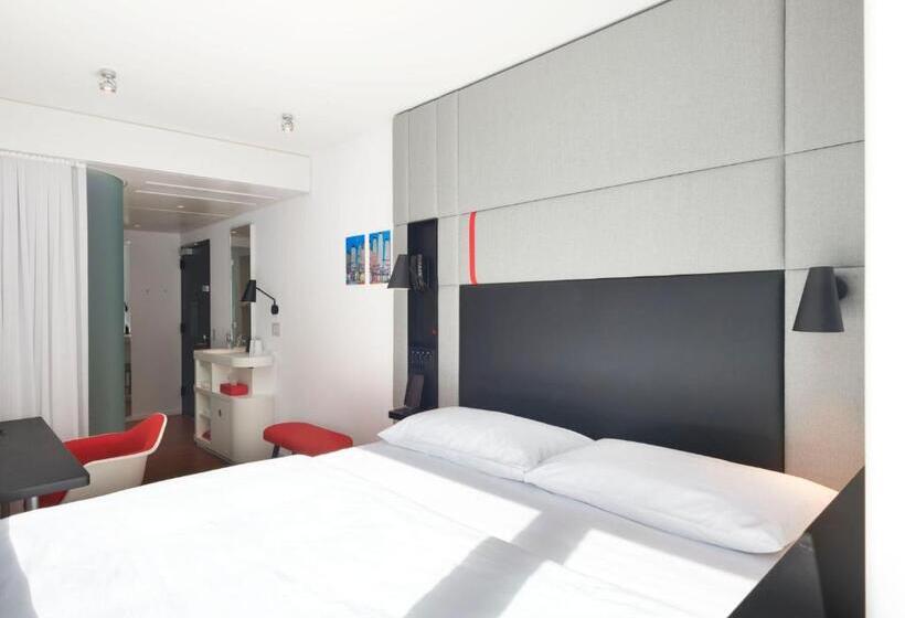חדר סטנדרט עם מיטת קינג, Citizenm Chicago Downtown
