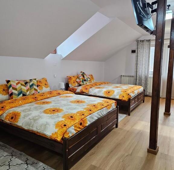 اتاق لوکس, Casa Hera