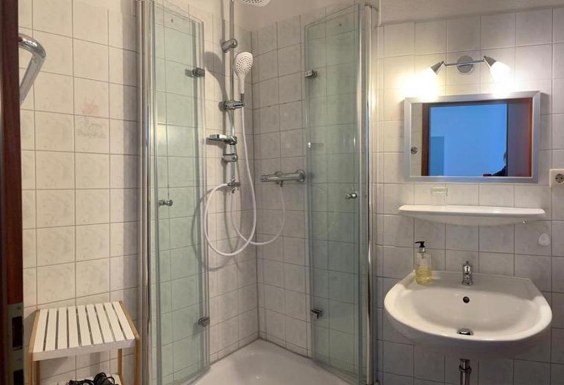标准间带阳台, Pension Villa Frohsinn Sellin Auf Rügen